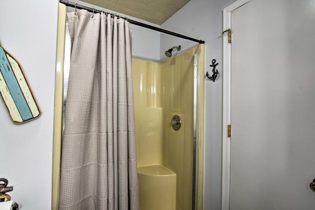 Reed Springs Condo With Furnished Deck And Pool Access Reeds Spring Екстериор снимка