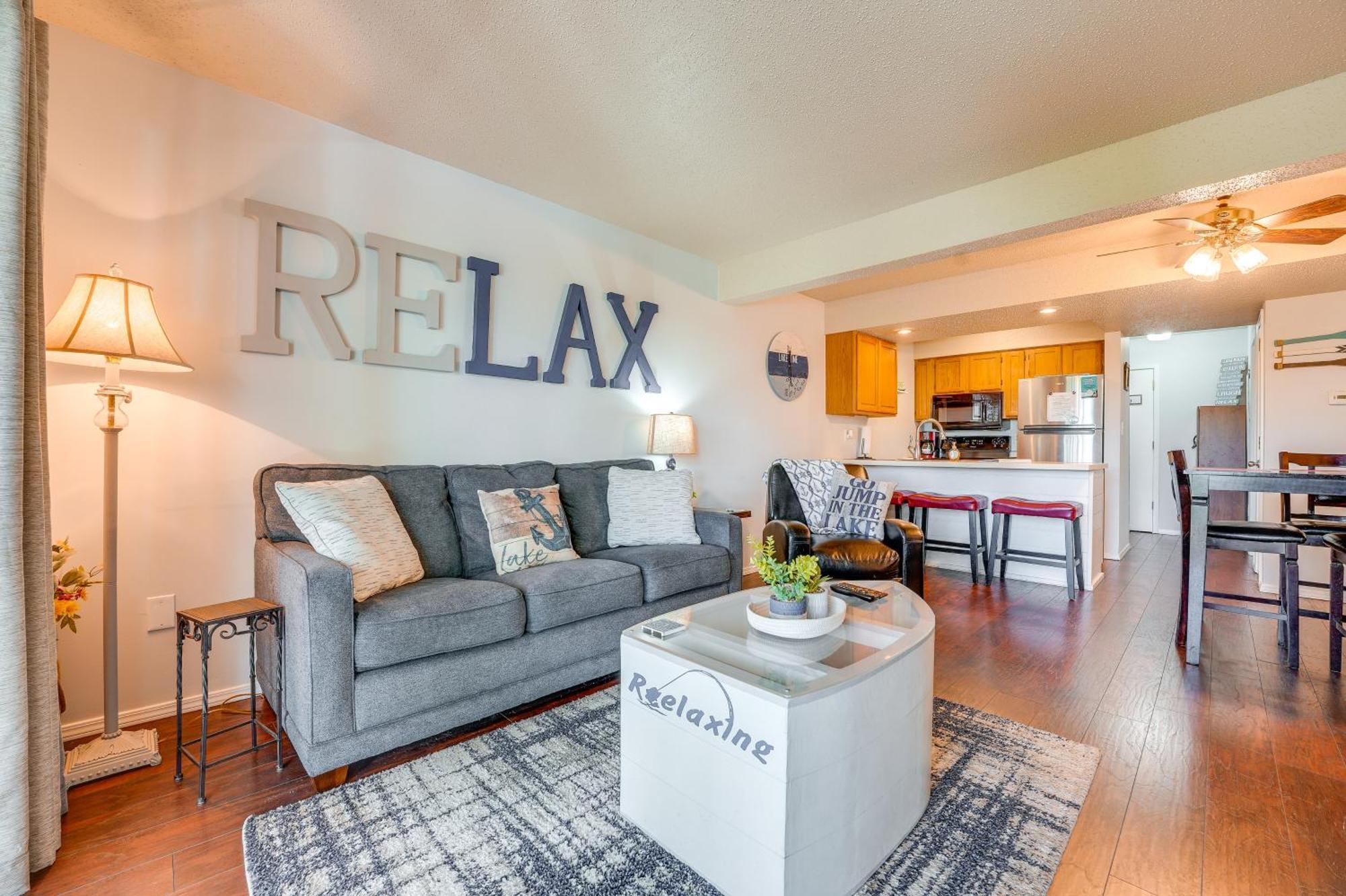 Reed Springs Condo With Furnished Deck And Pool Access Reeds Spring Екстериор снимка