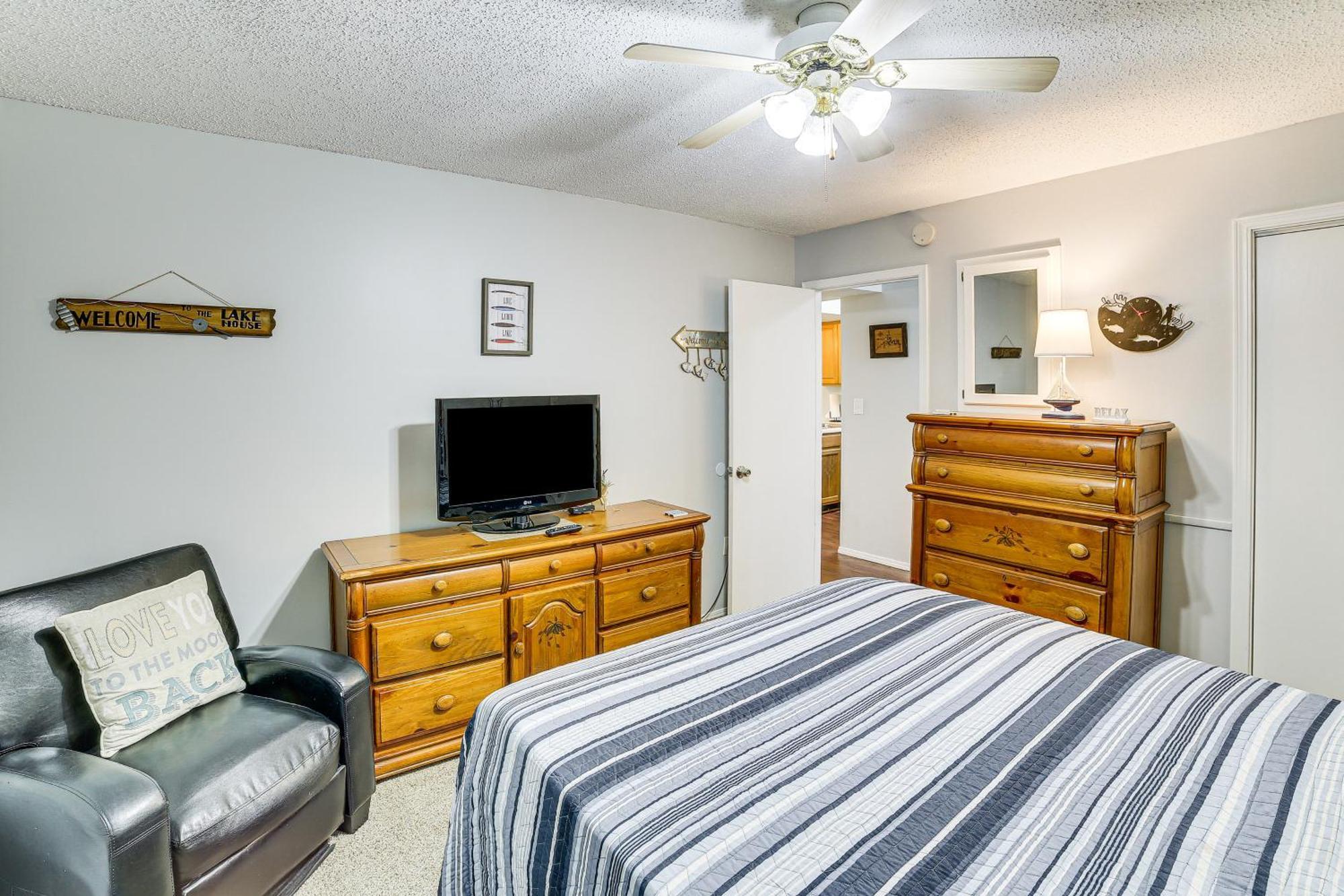 Reed Springs Condo With Furnished Deck And Pool Access Reeds Spring Екстериор снимка