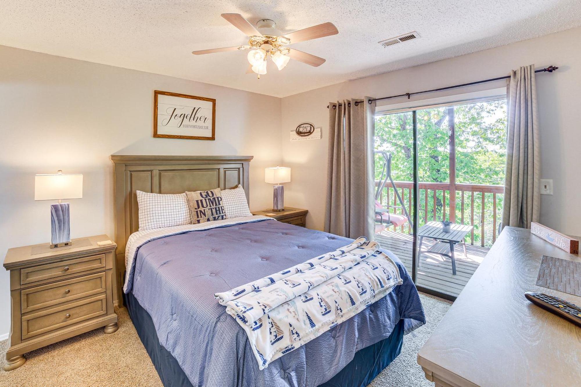 Reed Springs Condo With Furnished Deck And Pool Access Reeds Spring Екстериор снимка