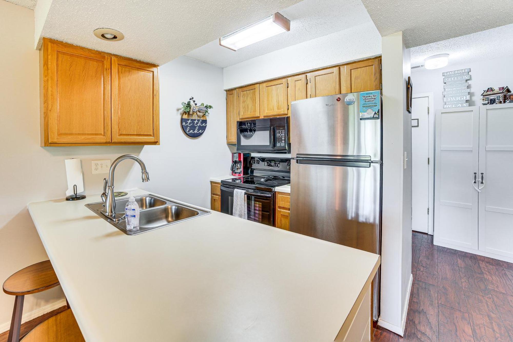 Reed Springs Condo With Furnished Deck And Pool Access Reeds Spring Екстериор снимка